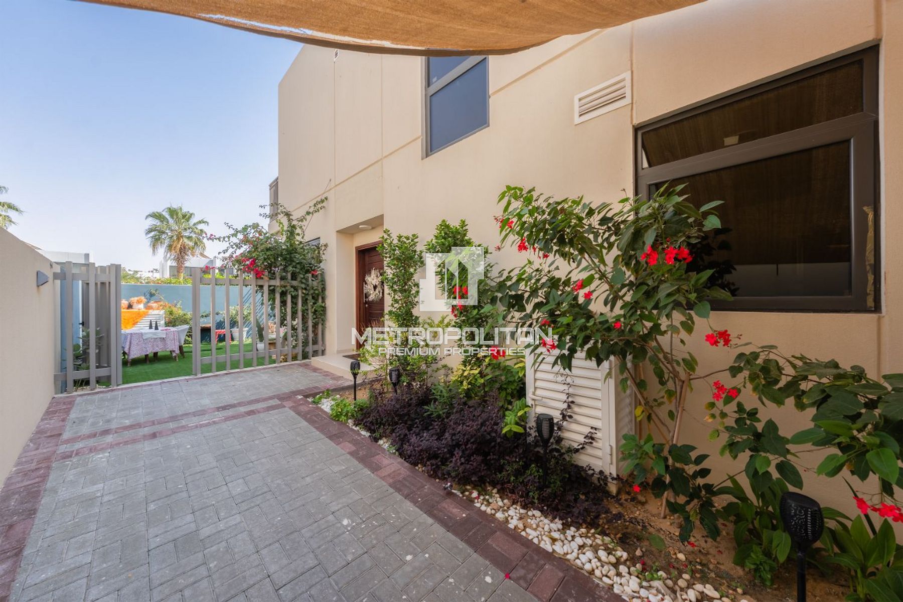 Single Row | End Corner | Vacant on Transfer photo-20