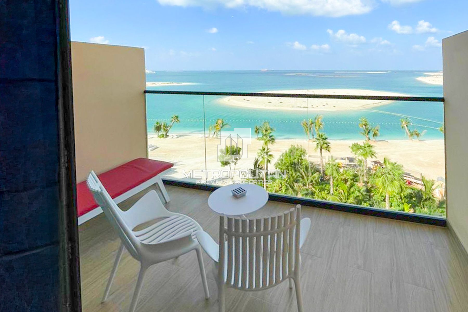 Stylish Studio | Iconic Island Living | Sea View