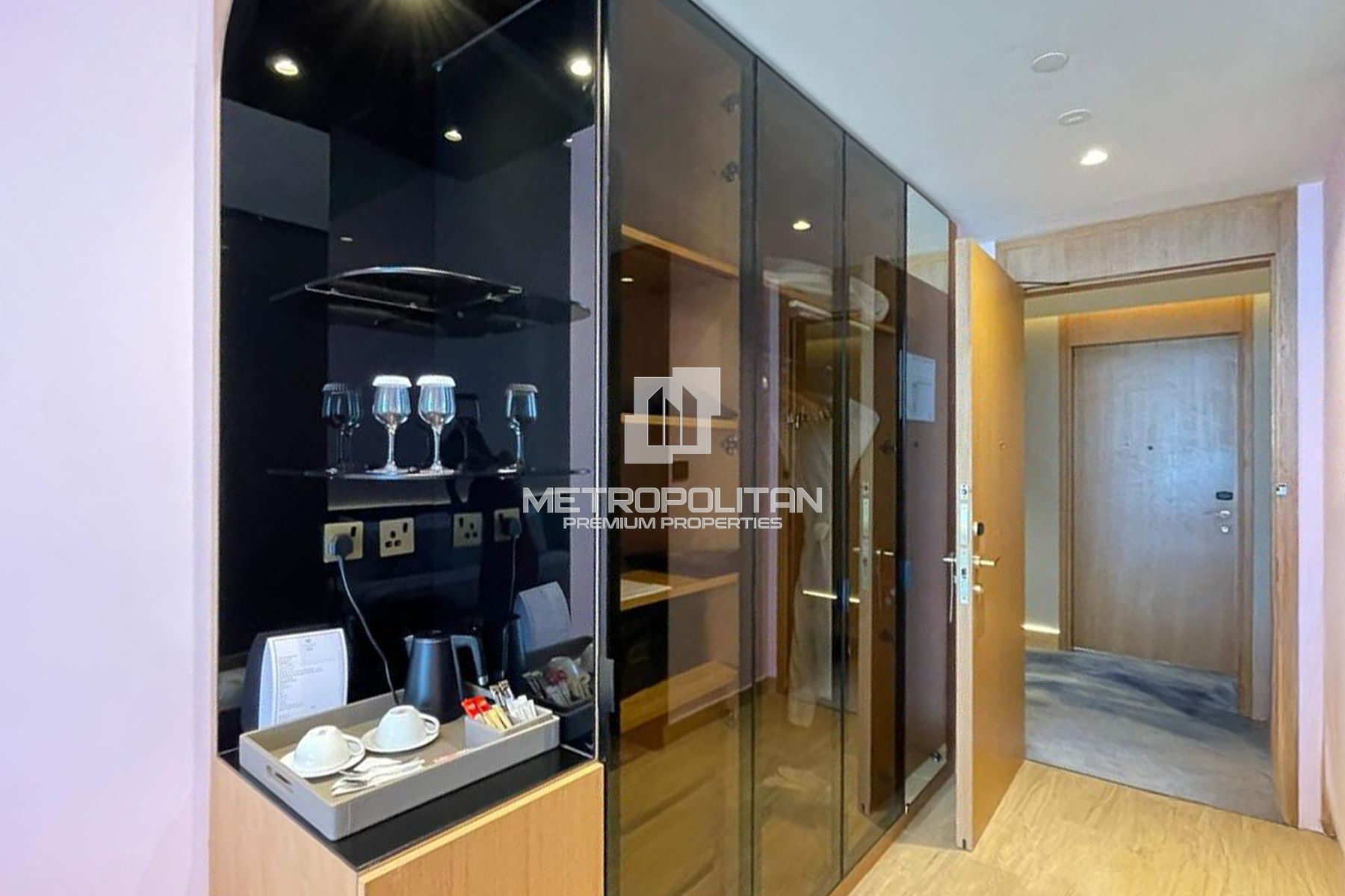 Stylish Studio | Iconic Island Living | Sea View photo-6