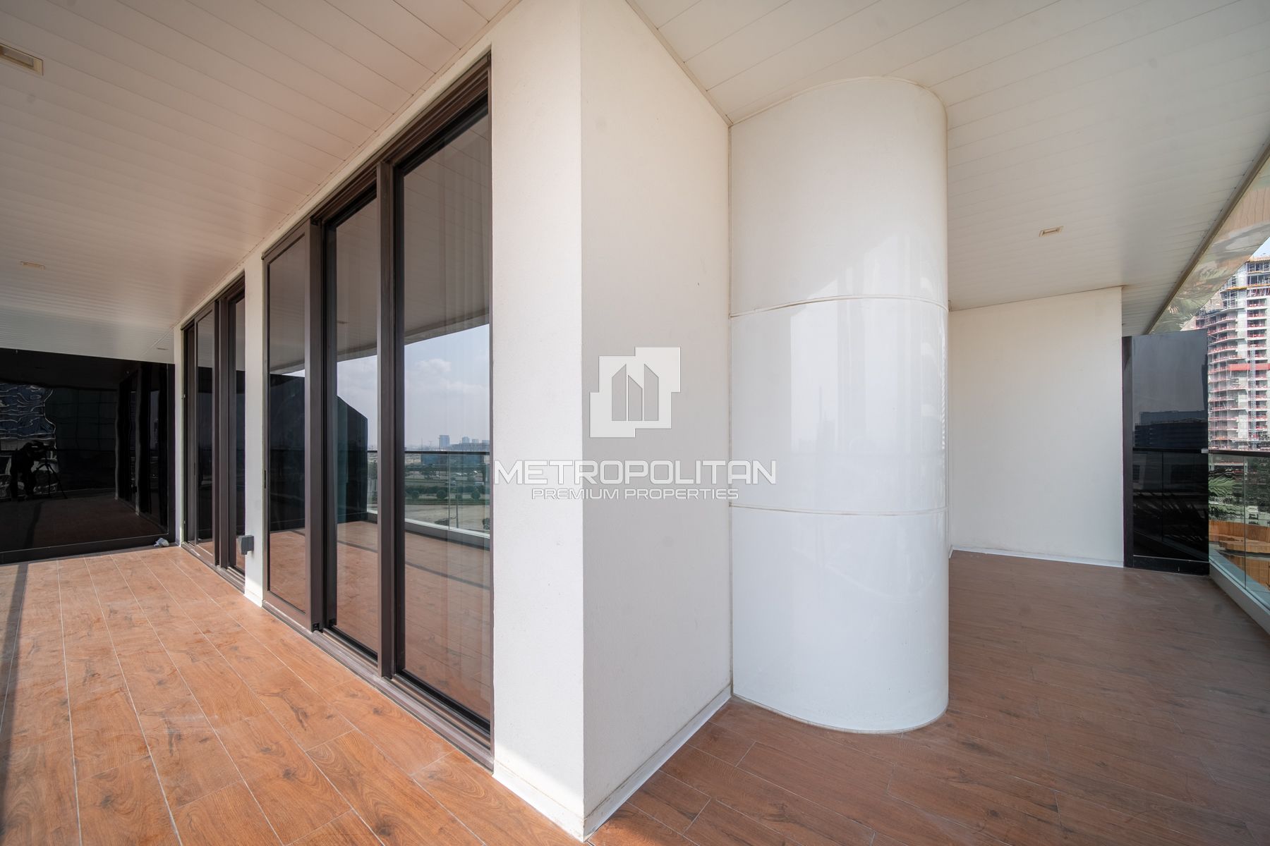 Bright Layout | Partial Furnished | Great Value photo-21