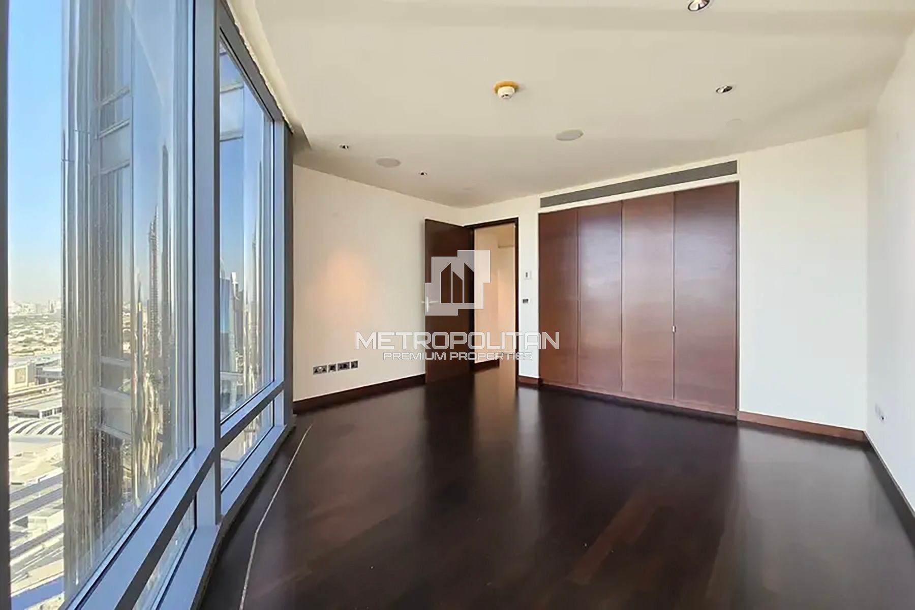 Image - Burj Khalifa Zone 2B, Downtown Dubai, Dubai | Project - شقة