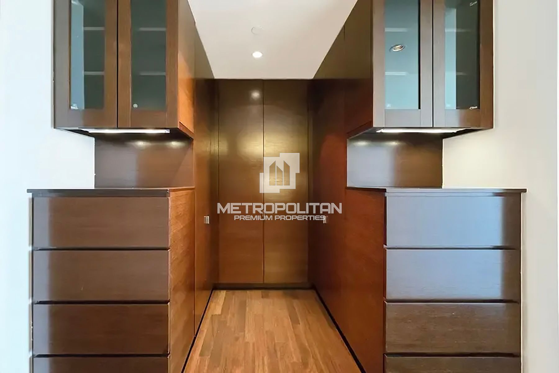 Image - Burj Khalifa Zone 2B, Downtown Dubai, Dubai | Project - شقة