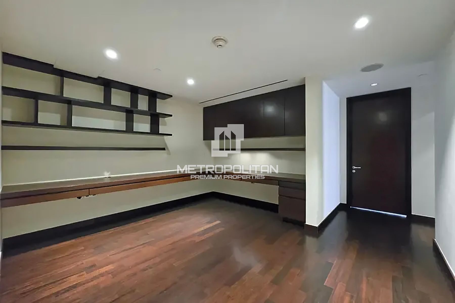 Image - Burj Khalifa Zone 2B, Downtown Dubai, Dubai | Project - شقة