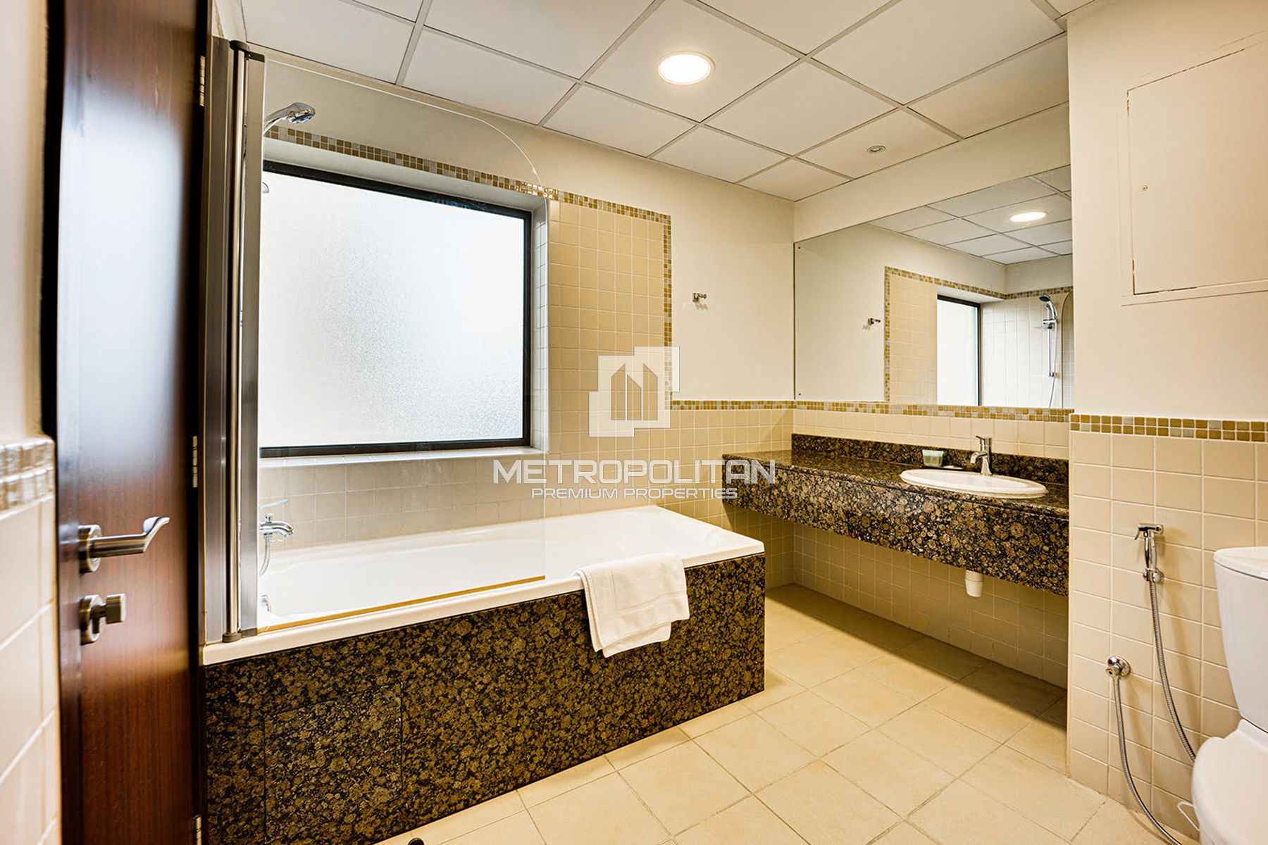 Image - Bahar 2, Jumeirah Beach Residence, Dubai | Project - شقة