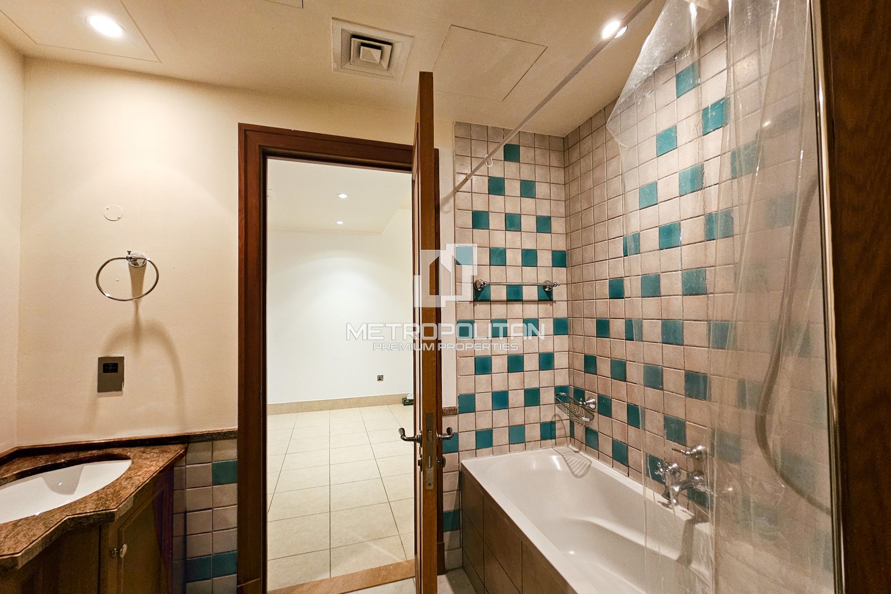 Vacant Unit | Well Maintained | Area Specialist photo-12