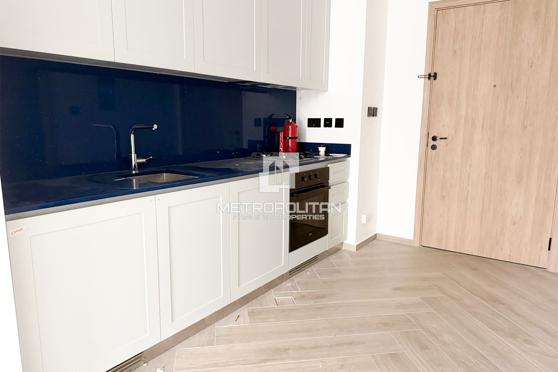 Burj Khalifa View  |  Middle Floor | Fully Furnished photo-4