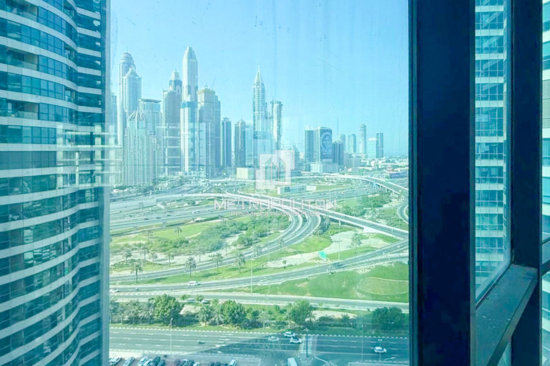 Image - Jumeirah Bay X2, Jumeirah Lake Towers, Дубай | Project - Офис