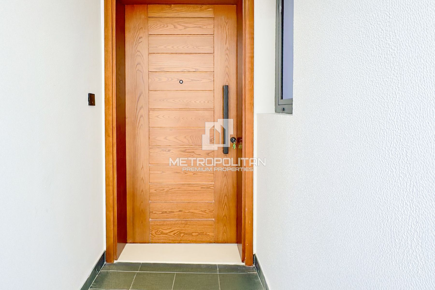 Single Row | Fully Upgraded | Walk in Closet photo-11