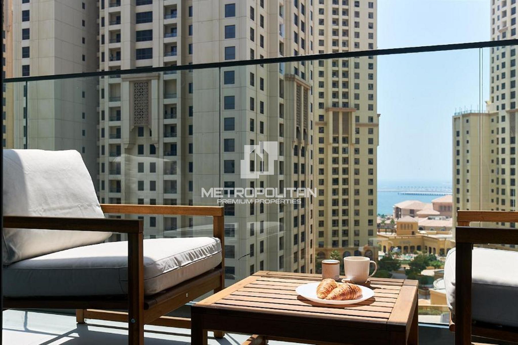 1 BR | Partial Sea View | Furnished and Equipped photo-0