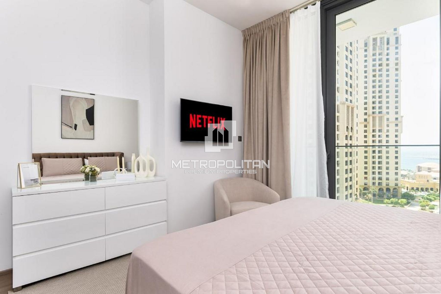 1 BR | Partial Sea View | Furnished and Equipped photo-7