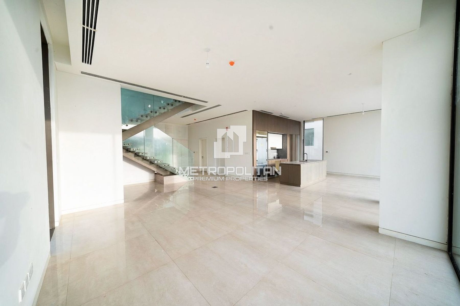 Large Type|Grease Kitchen|Ensuite|Facing Downtown