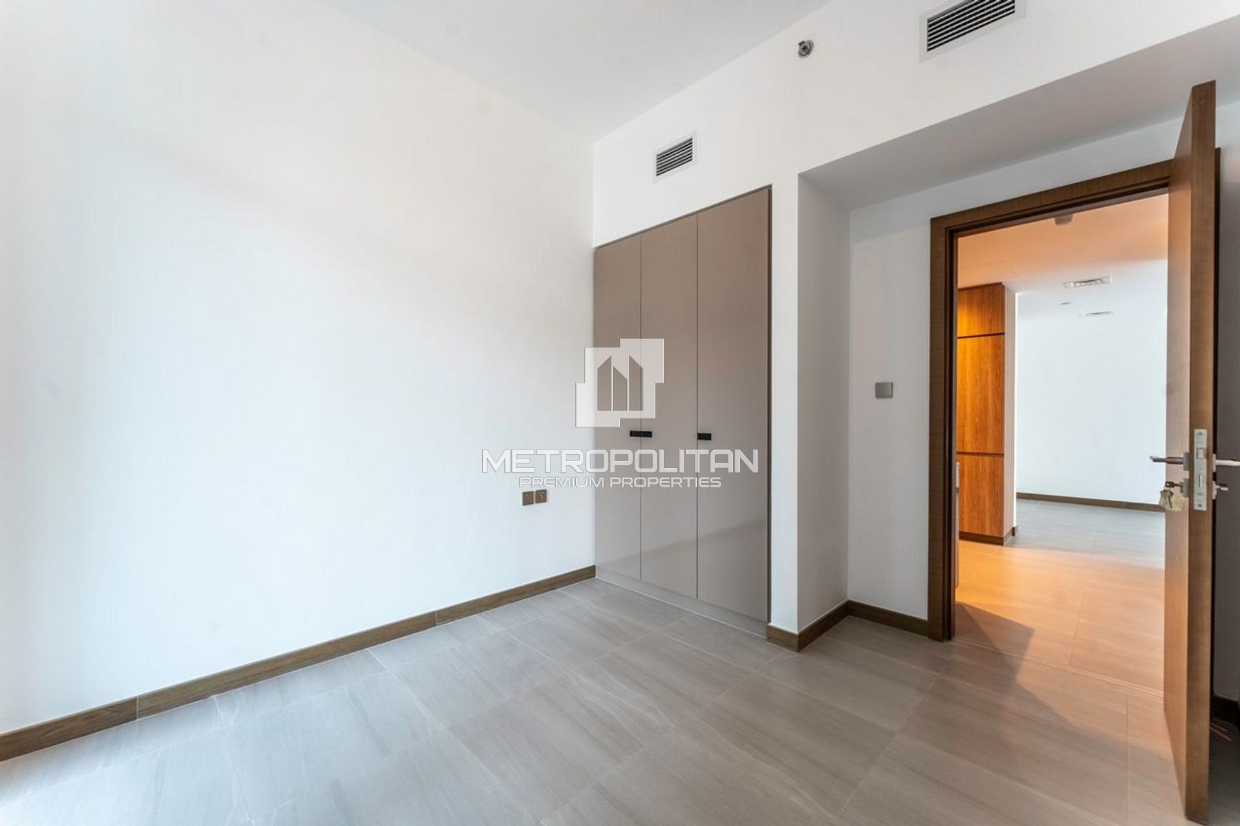 High Floor | Prime Investment | Spacious Living photo-15