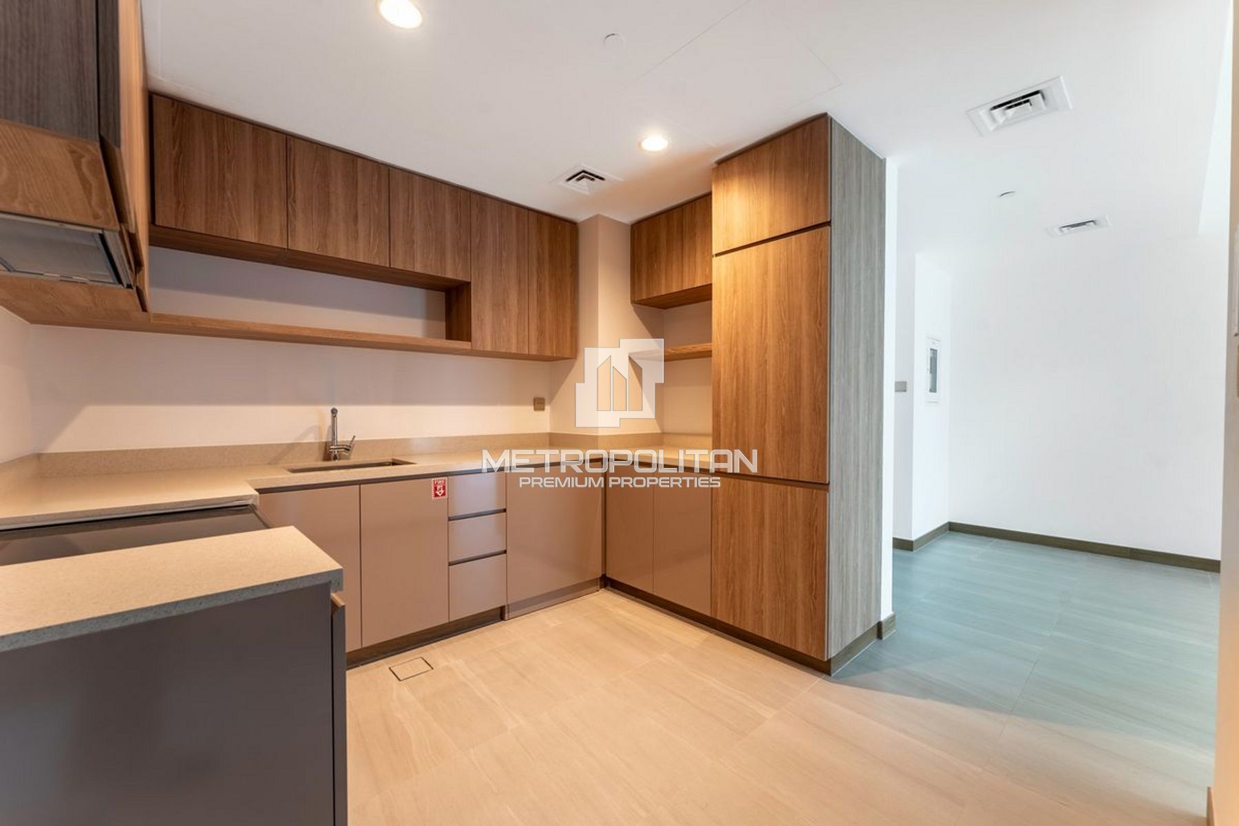 High Floor | Prime Investment | Spacious Living photo-4