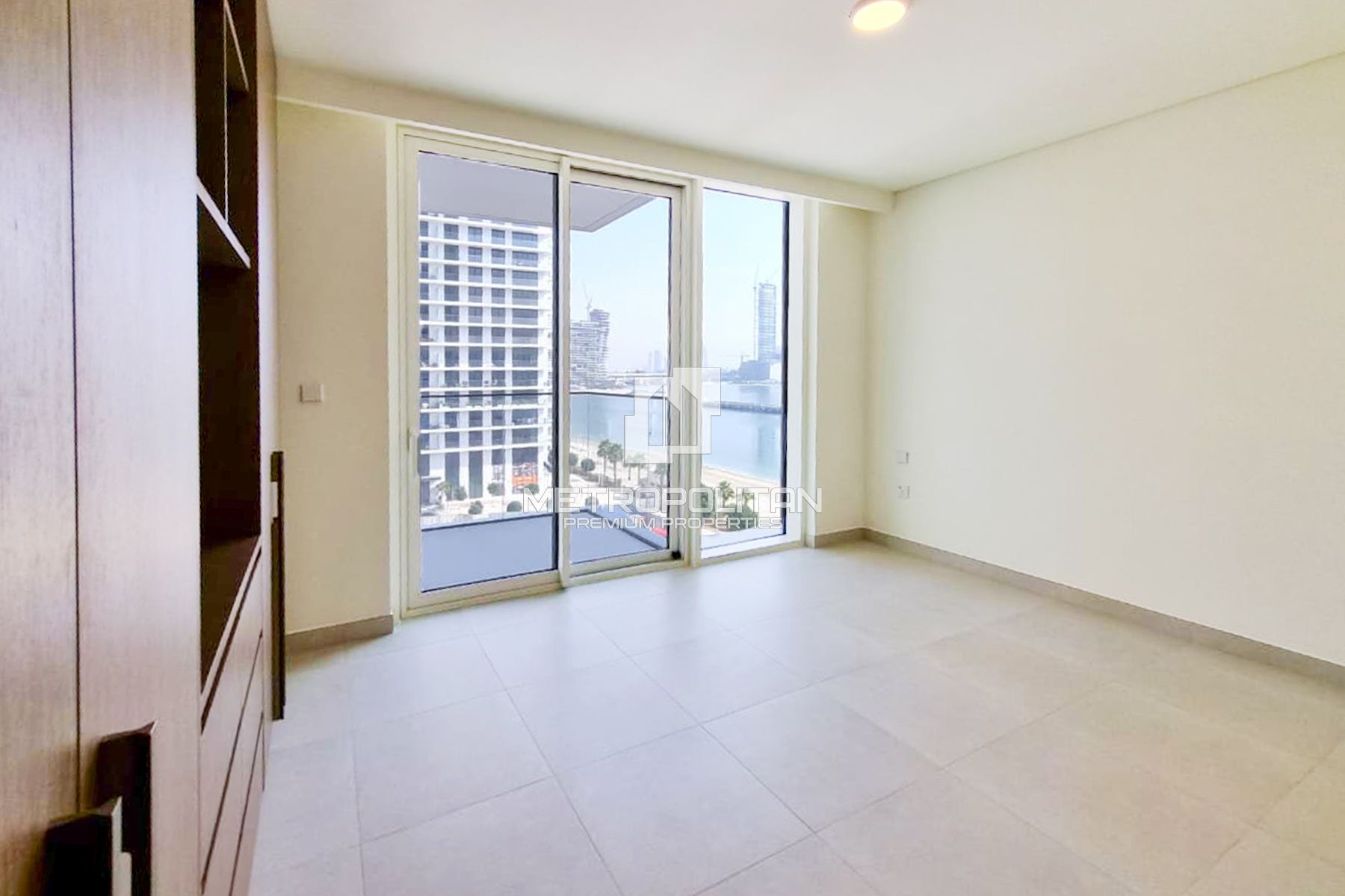 Sea View Living | Spacious Layout | Beach Access photo-3