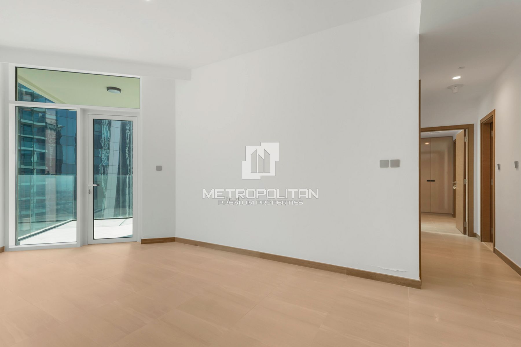 High End Living | Canal View | Prime Location photo-10