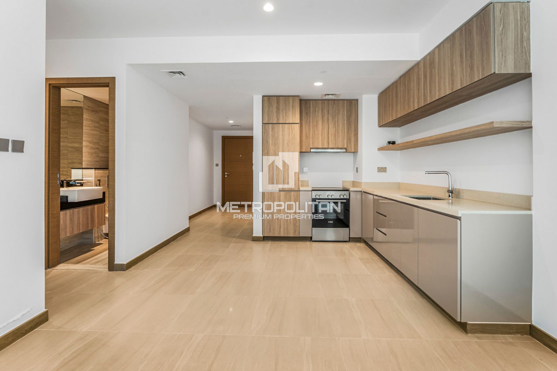 High End Living | Canal View | Prime Location photo-3