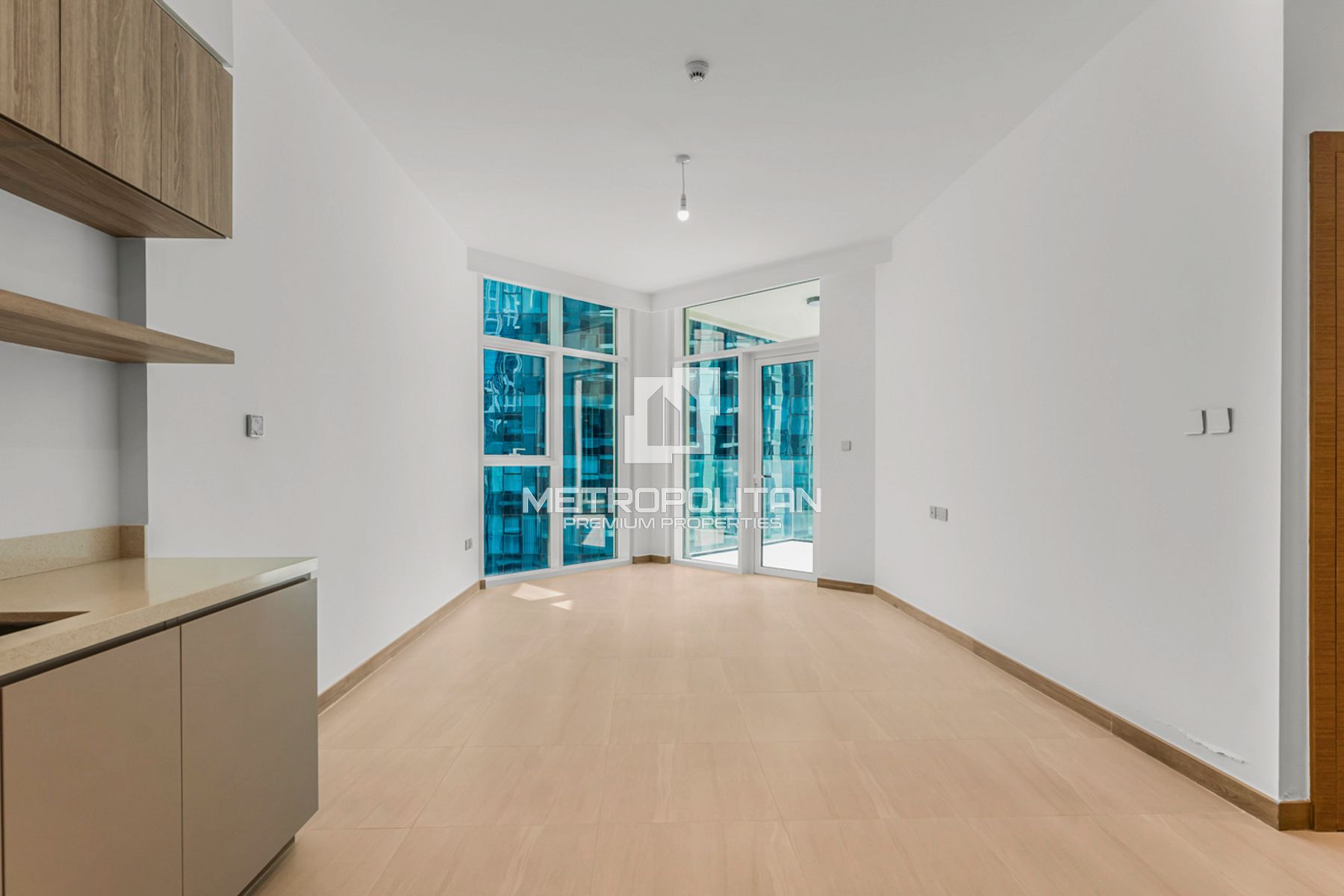 High End Living | Canal View | Prime Location photo-8