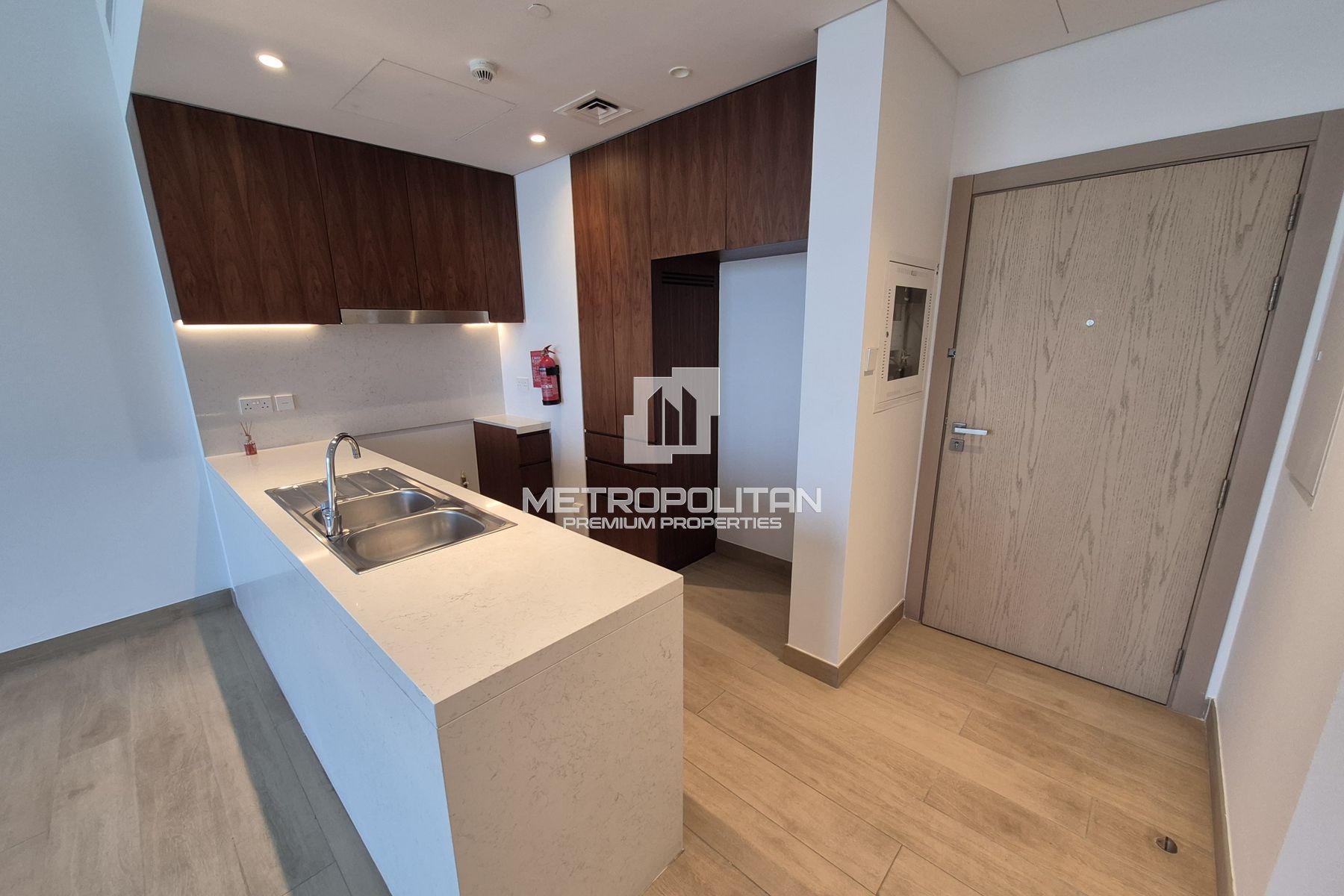 Hot Deal | Open Sea View | Ready to Move In photo-11