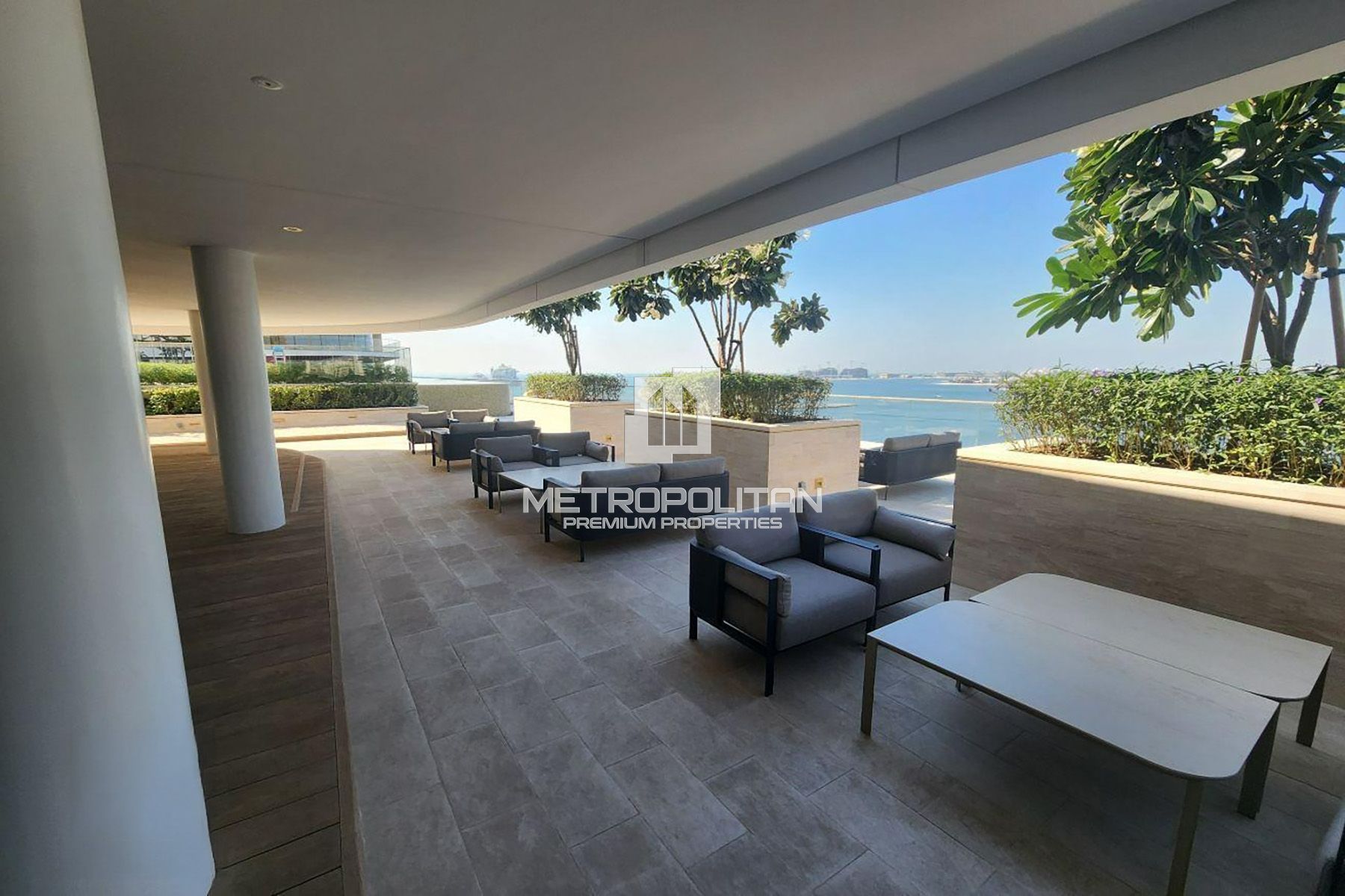 Luxury 2 Bed | Full Sea Views | Prime Location photo-14