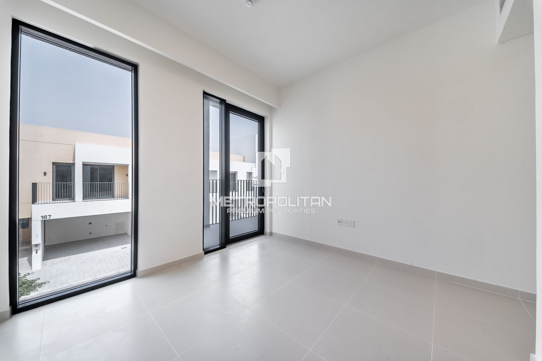 Skylight | Spacious Layout | Prime Location photo-10