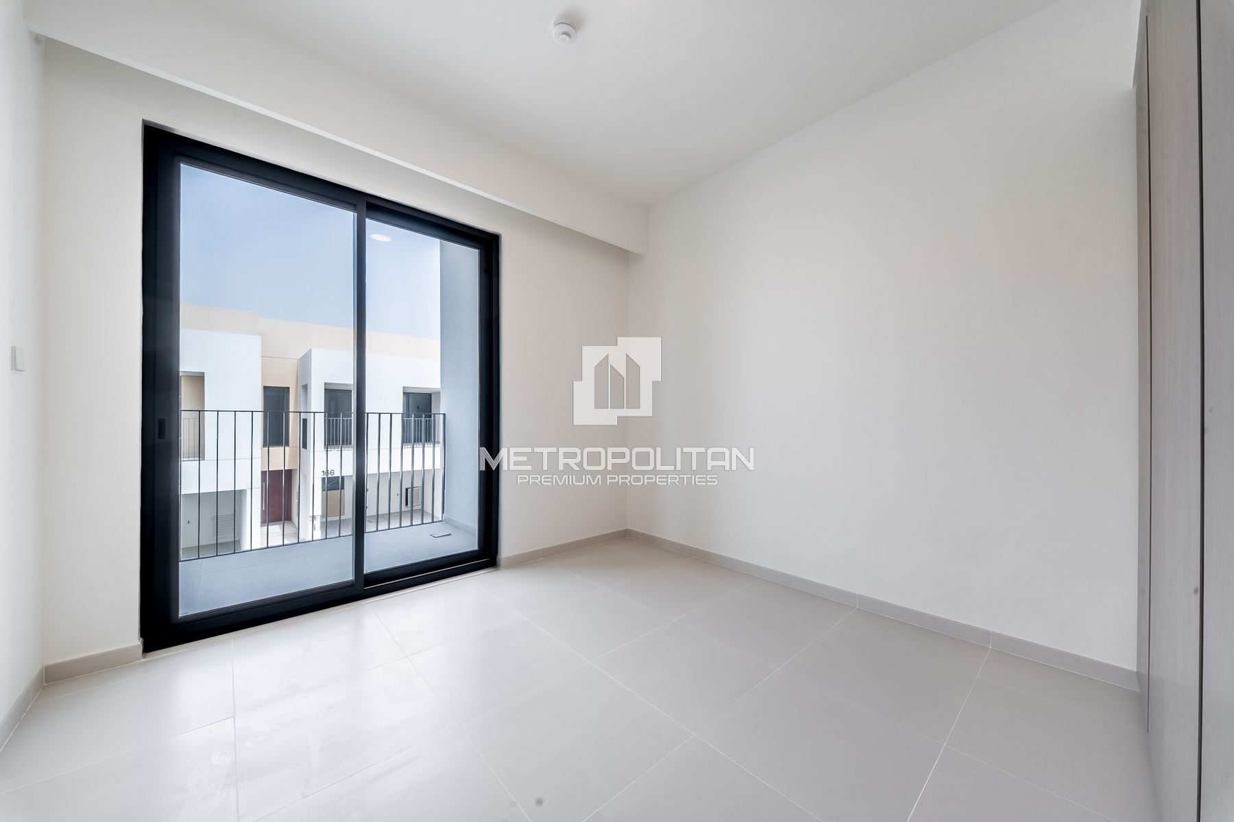 Skylight | Spacious Layout | Prime Location photo-13