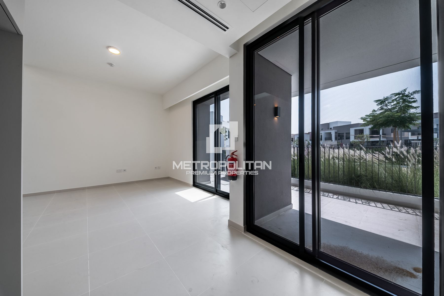 Skylight | Spacious Layout | Prime Location photo-27