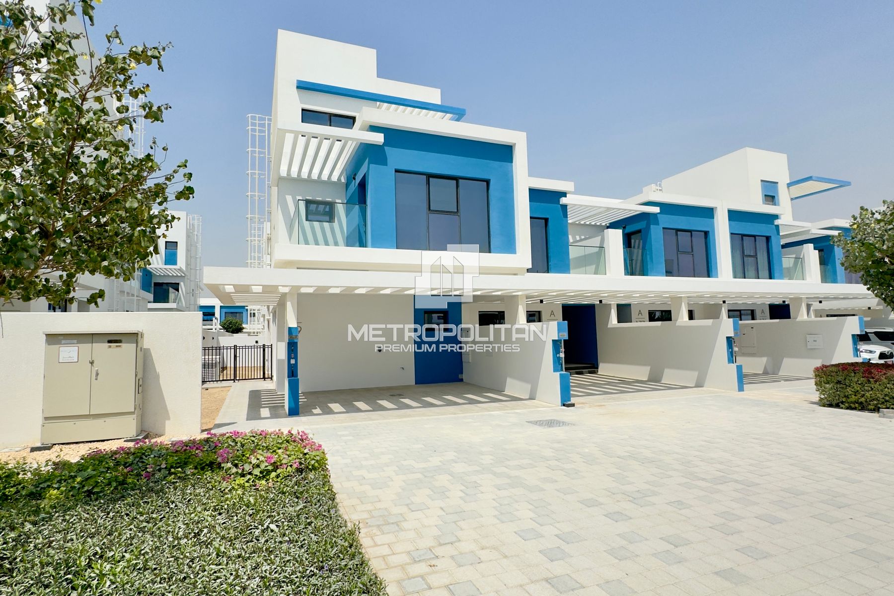 تاون هاوس 5 غرف نوم للبيع في داماك لاجونز – MPS-47017