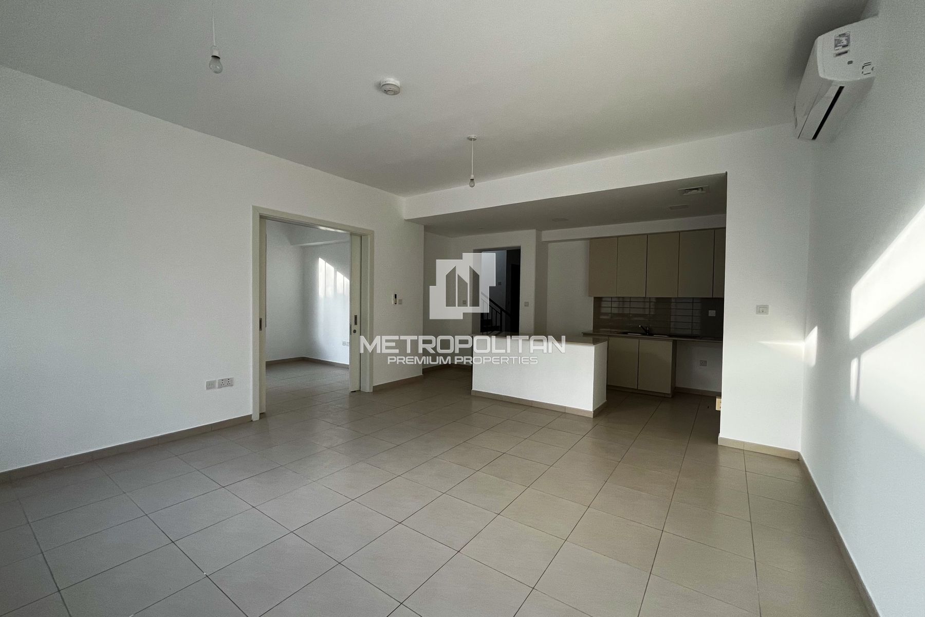 Image - Hayat Townhouses 1, Town Square, Дубай | Project - Таунхаус