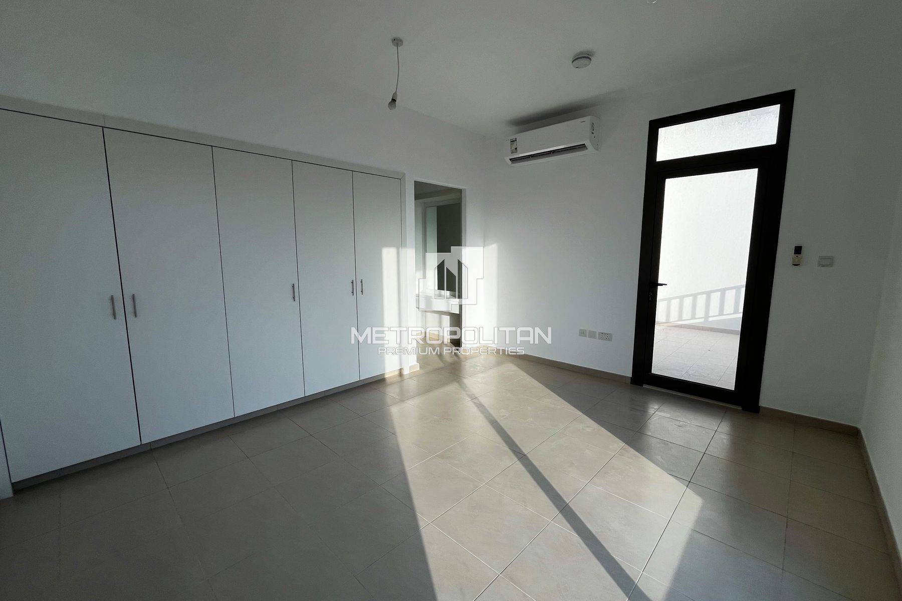 Image - Hayat Townhouses 1, Town Square, Дубай | Project - Таунхаус