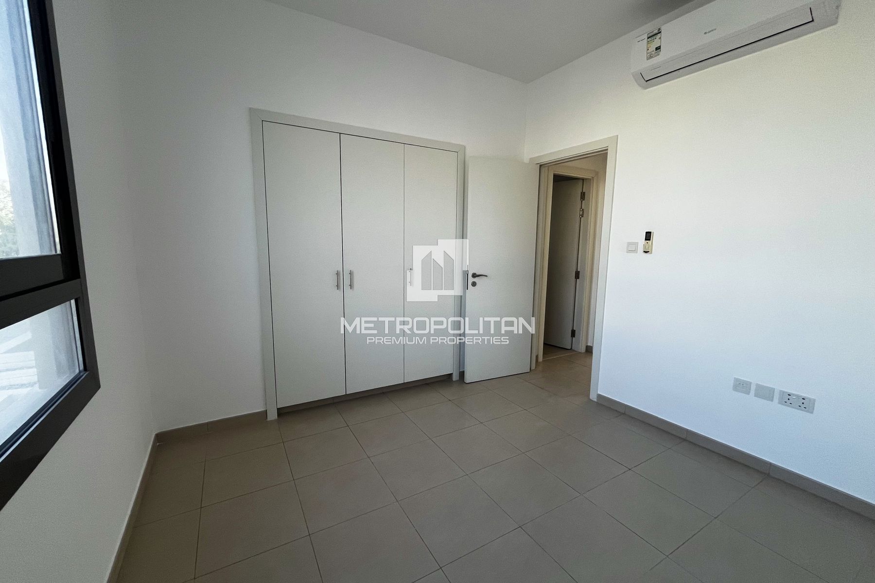 Image - Hayat Townhouses 1, Town Square, Дубай | Project - Таунхаус