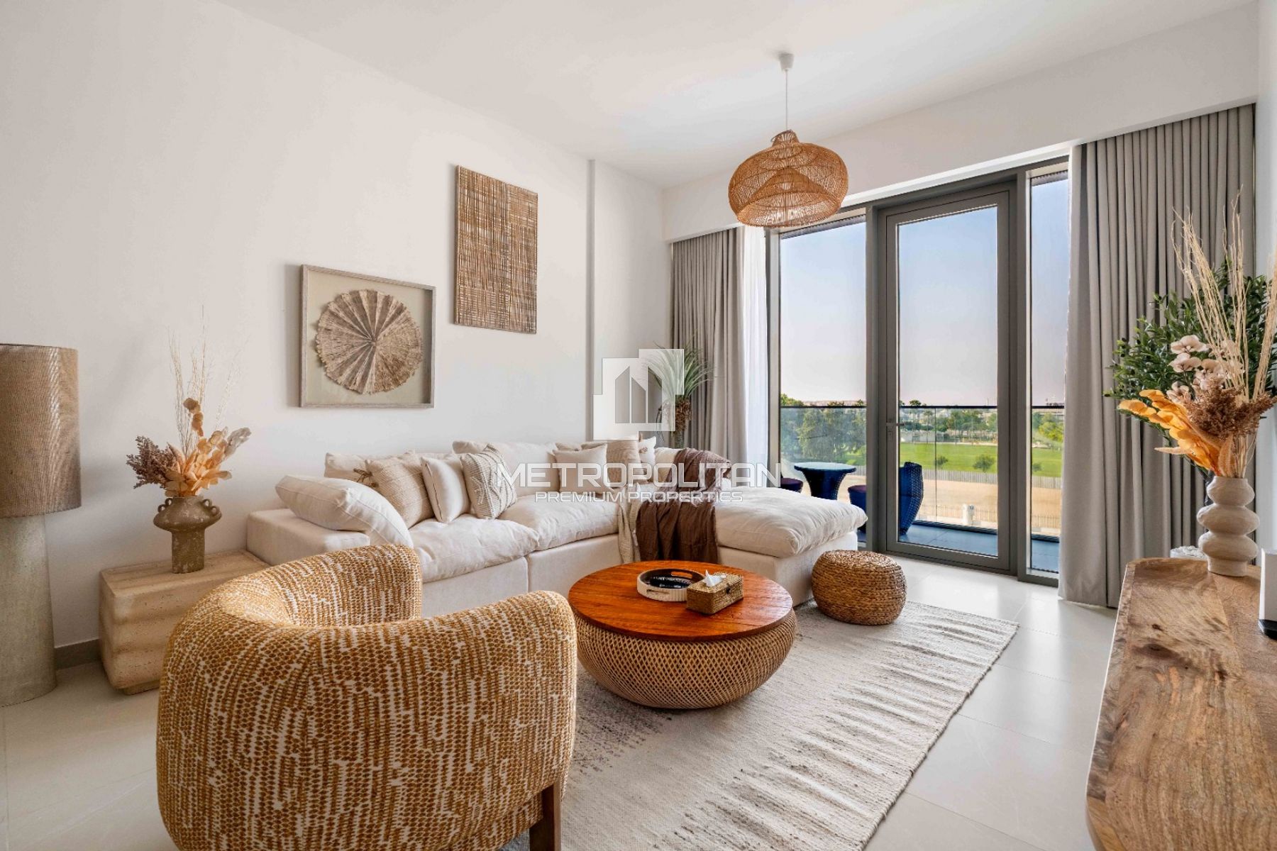 Vacant | Furnished | Park View | Motivated Seller photo-0