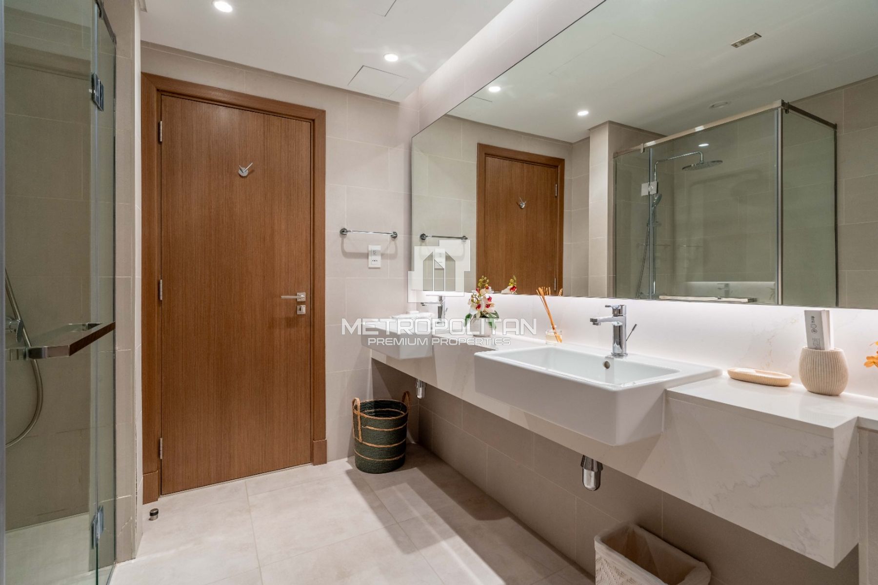 Vacant | Furnished | Park View | Motivated Seller photo-15