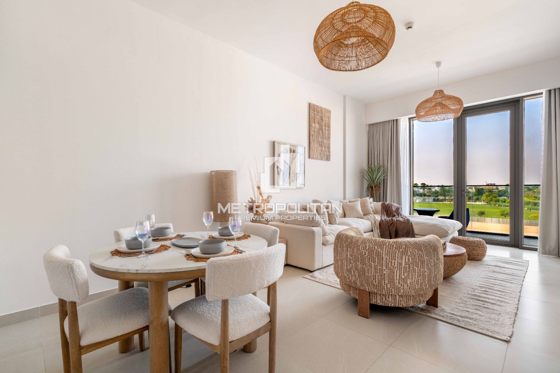 Vacant | Furnished | Park View | Motivated Seller photo-4