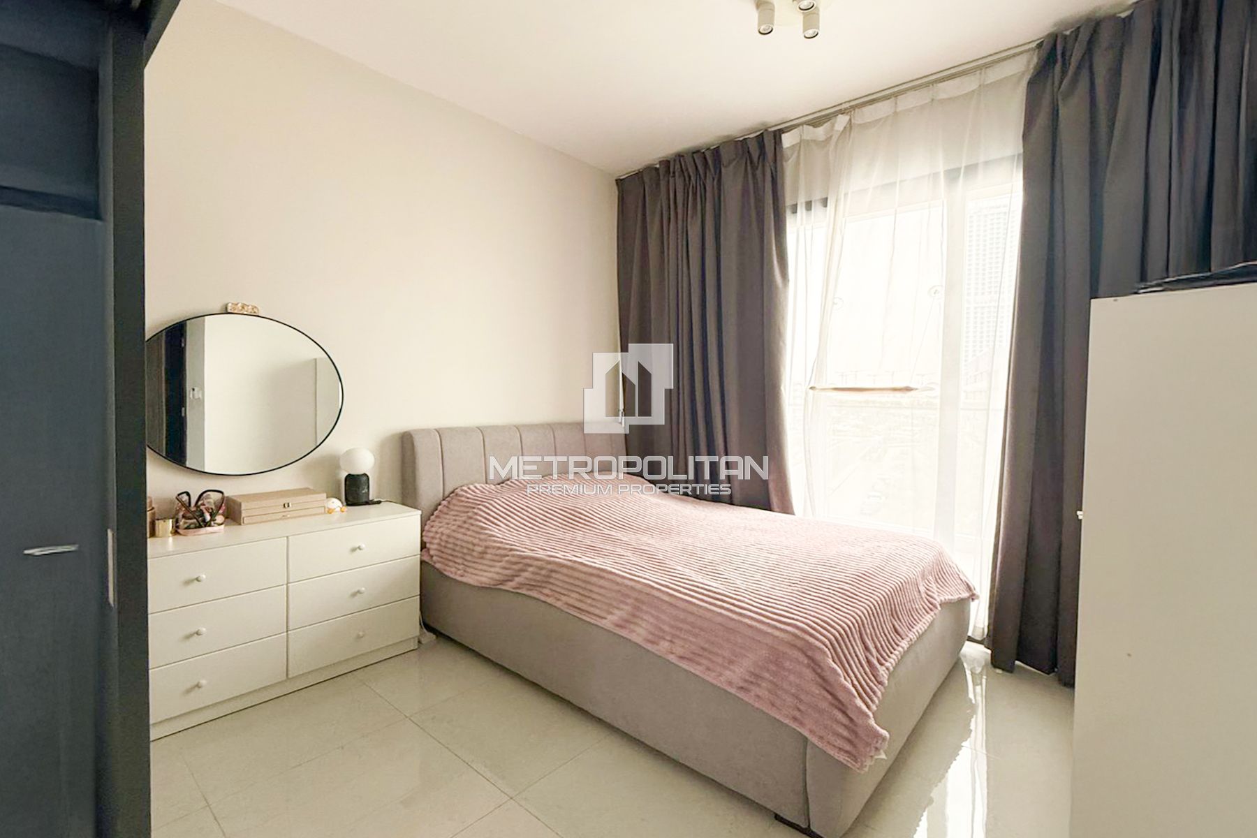 Fully Furnished | Close to Miracle Garden photo-2