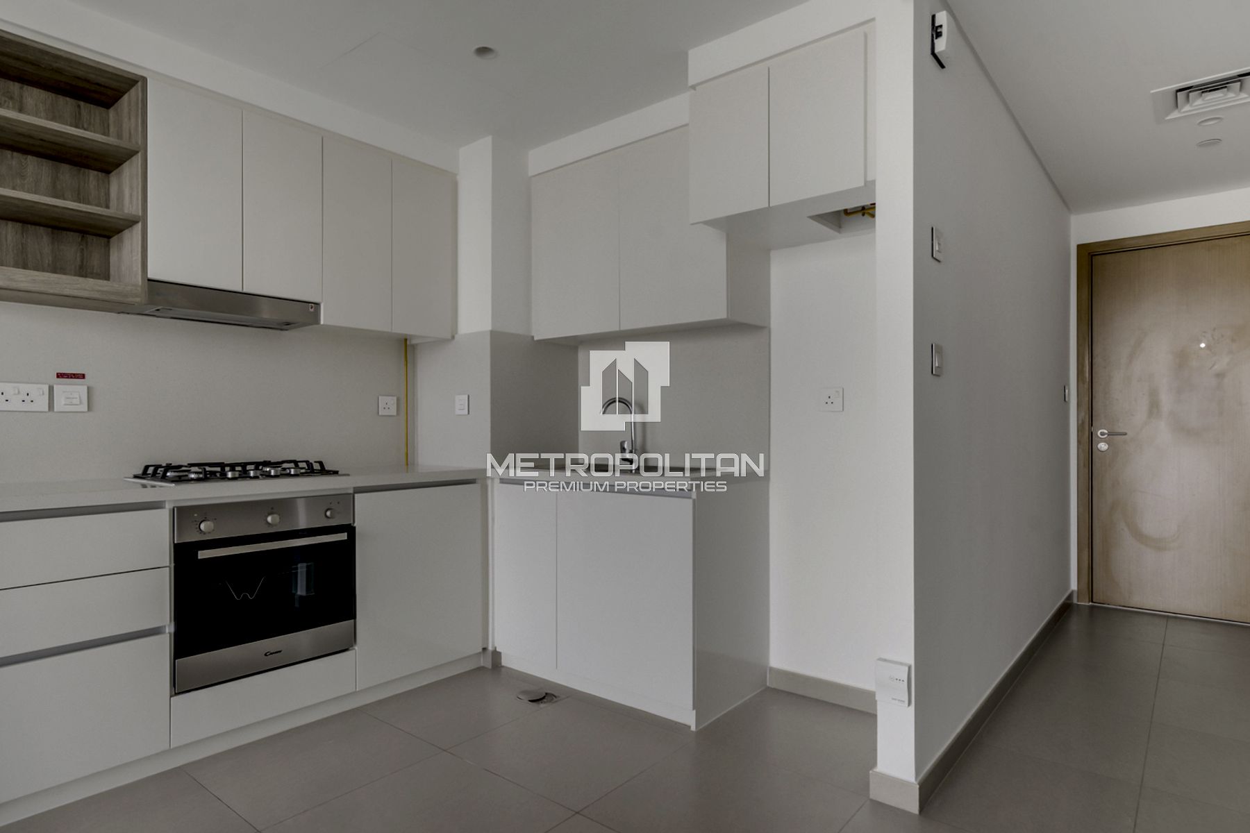 Spacious 1 Bed | High Floor | Prime Location