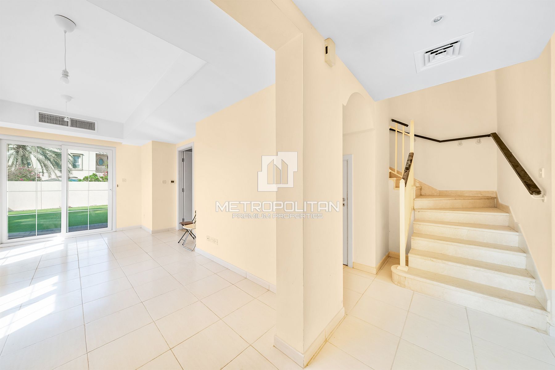 TYPE 4E | AVAILABLE NOW | CORNER | SPACIOUS GARDEN