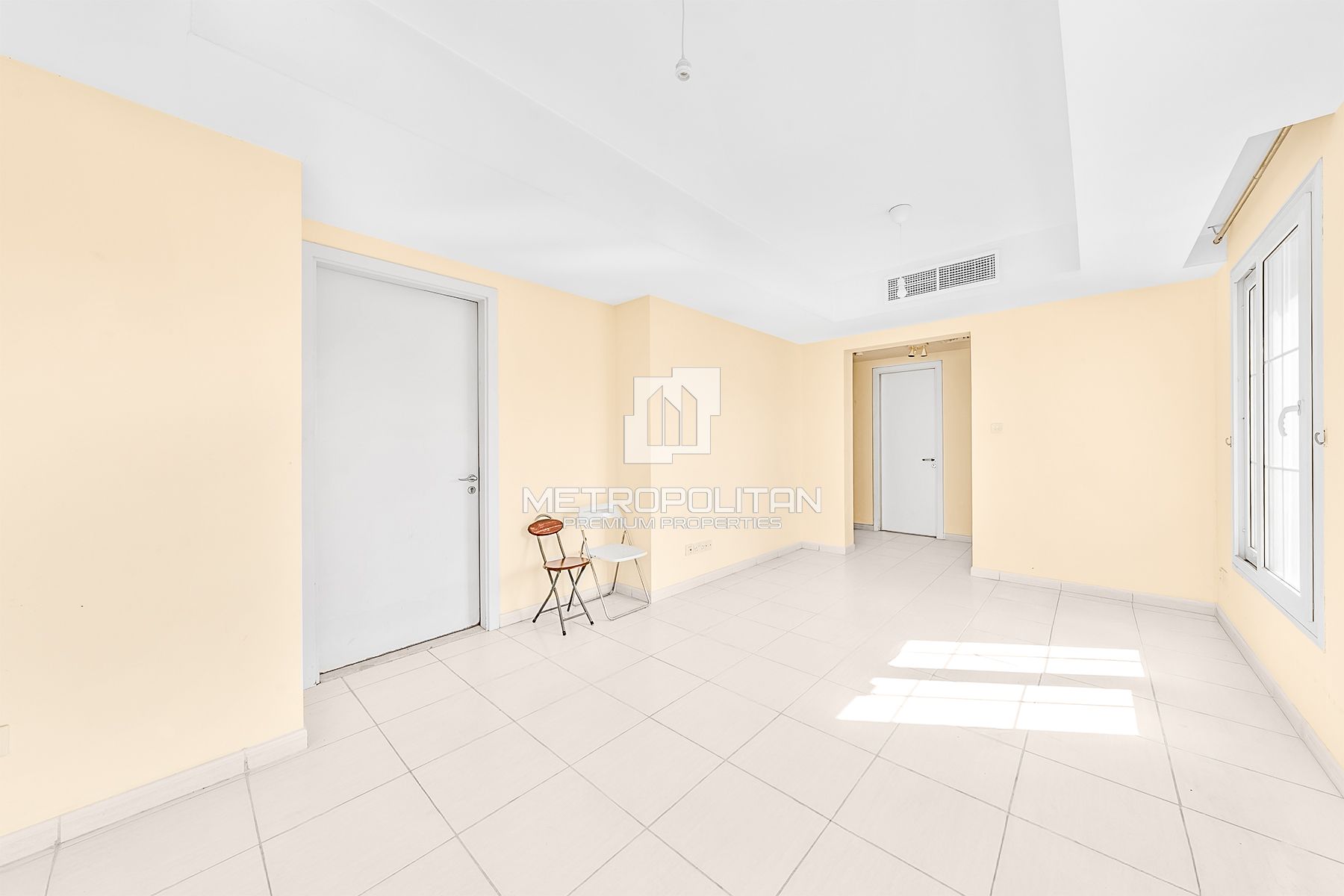 TYPE 4E | AVAILABLE NOW | CORNER | SPACIOUS GARDEN photo-5