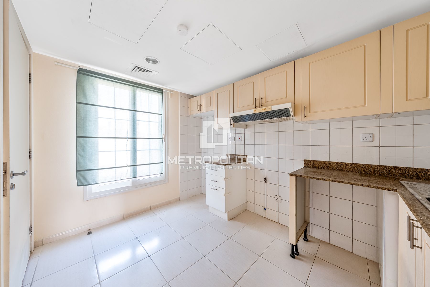 TYPE 4E | AVAILABLE NOW | CORNER | SPACIOUS GARDEN photo-6