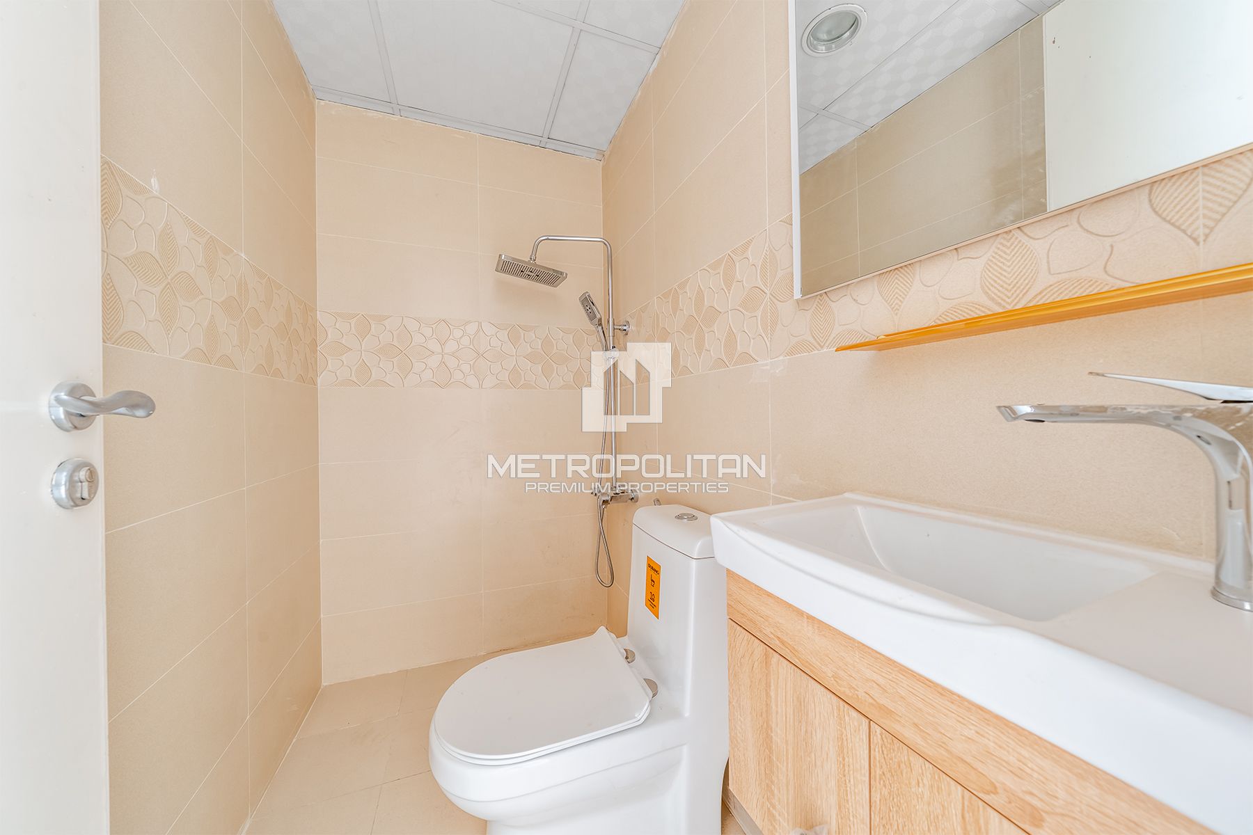 TYPE 4E | AVAILABLE NOW | CORNER | SPACIOUS GARDEN photo-14