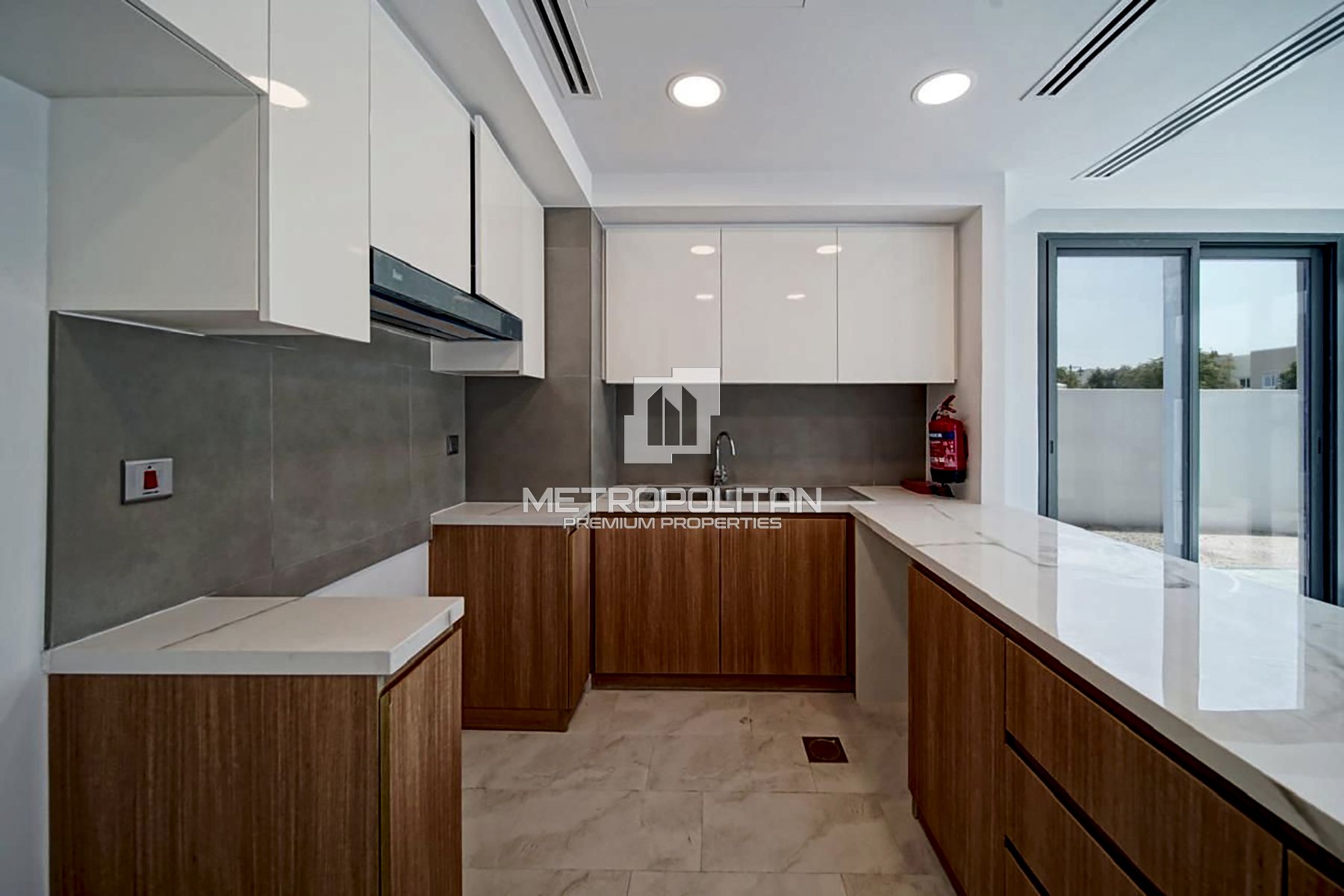 Image - La Rosa, Dubai Land, Dubai | Project - Stadthaus