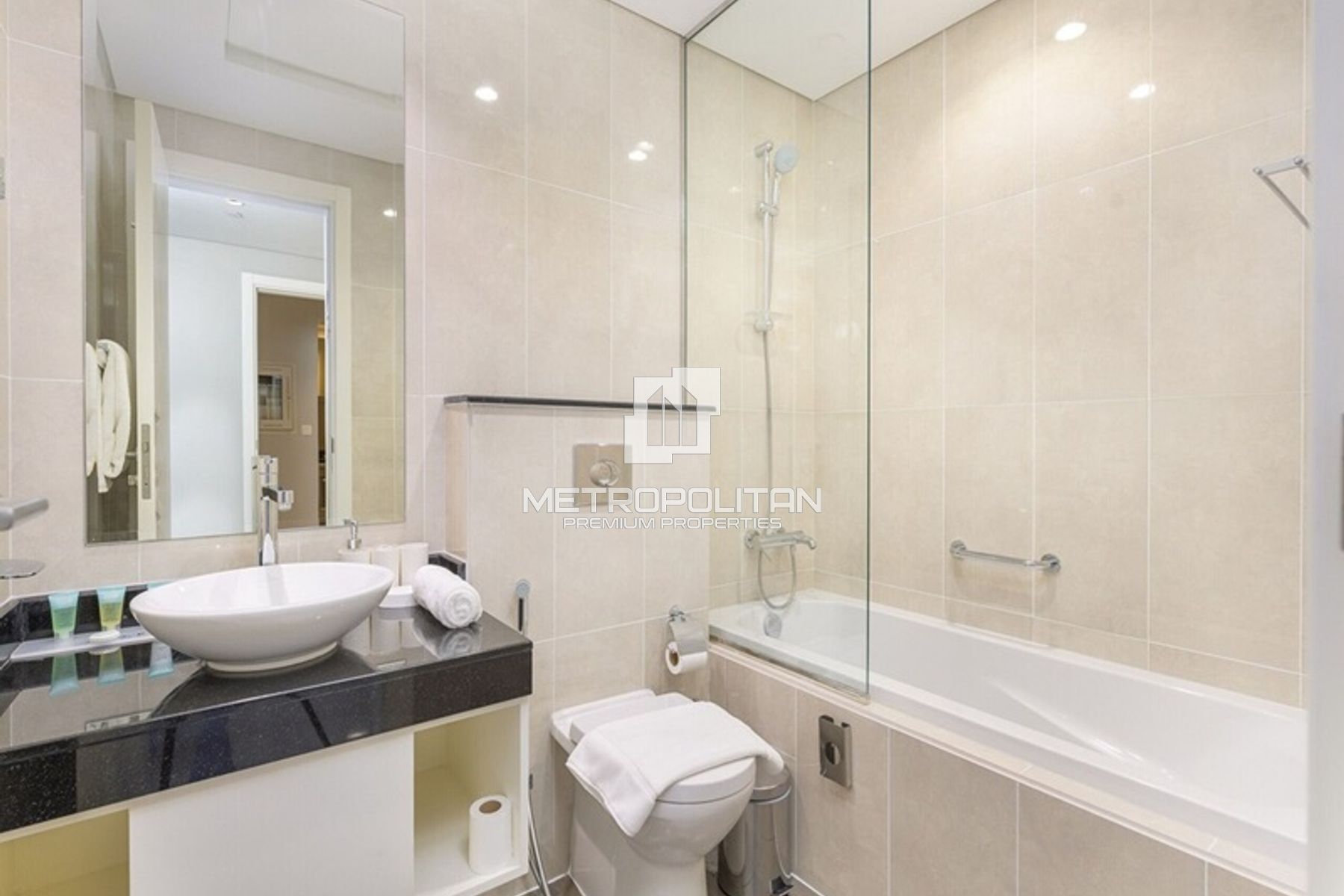 Exclusive Opt | Golf View Vacant | Spacious Layout