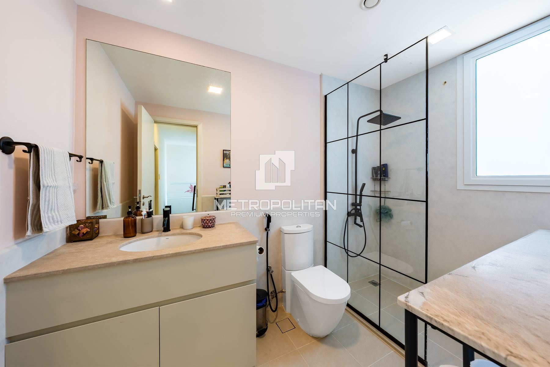4BR Townhouse for Sale in Town Square – MPS-47403