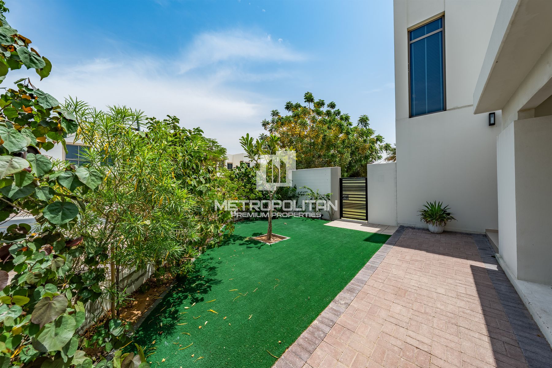4BR Townhouse for Sale in Town Square – MPS-47403