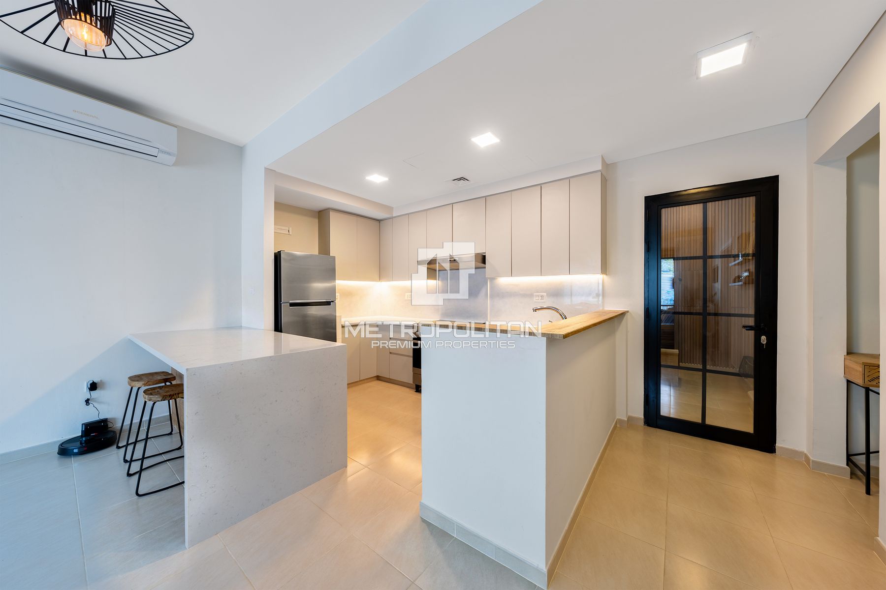 4BR Townhouse for Sale in Town Square – MPS-47403