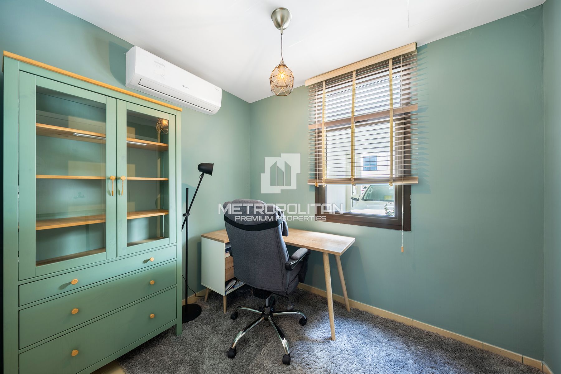 4BR Townhouse for Sale in Town Square – MPS-47403