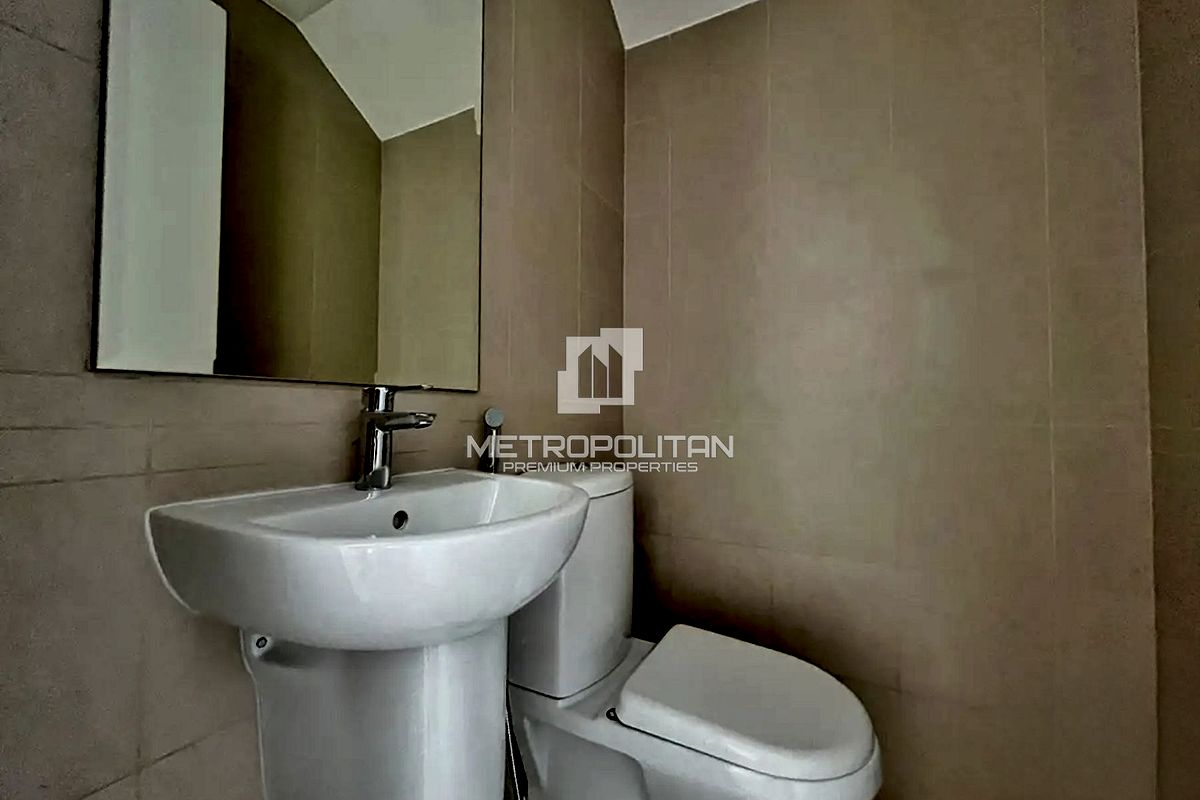 3BR Townhouse for Sale in Town Square – MPS-47436