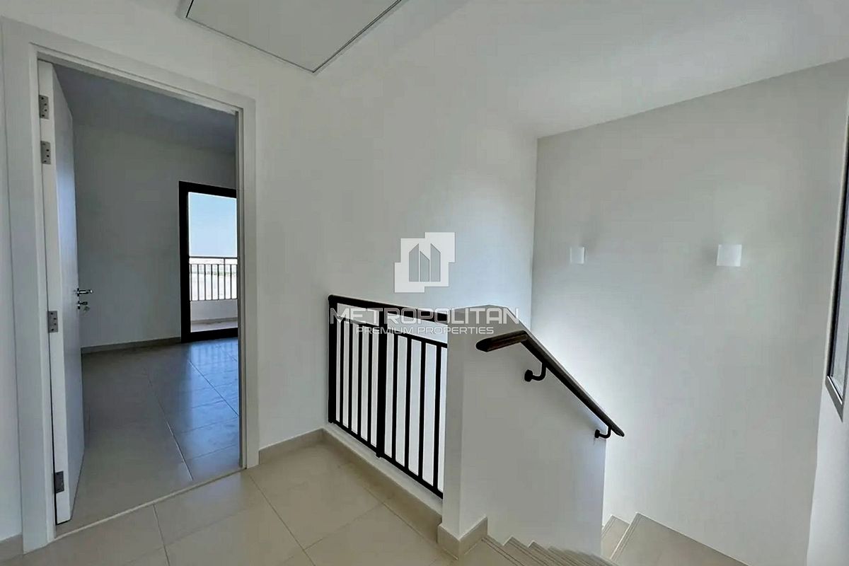 3BR Townhouse for Sale in Town Square – MPS-47436