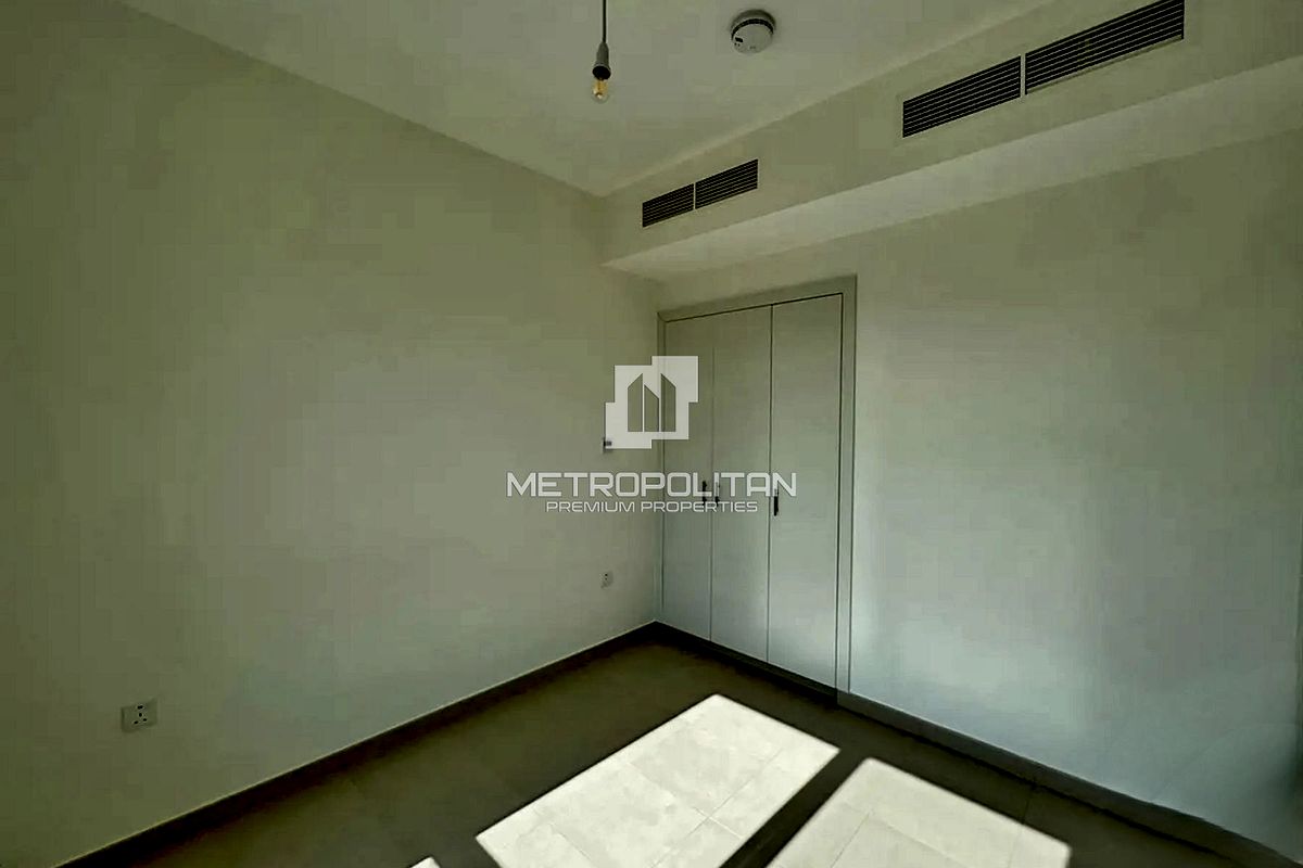 3BR Townhouse for Sale in Town Square – MPS-47436