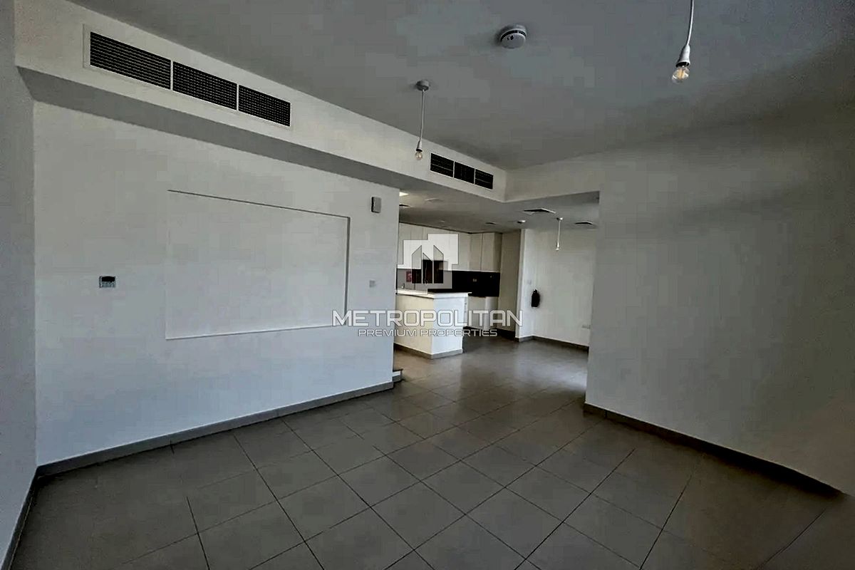 3BR Townhouse for Sale in Town Square – MPS-47436
