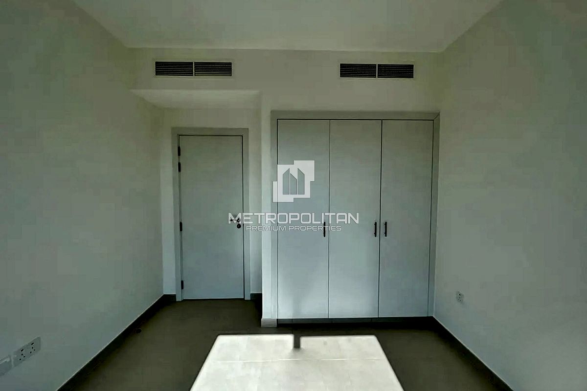 3BR Townhouse for Sale in Town Square – MPS-47436